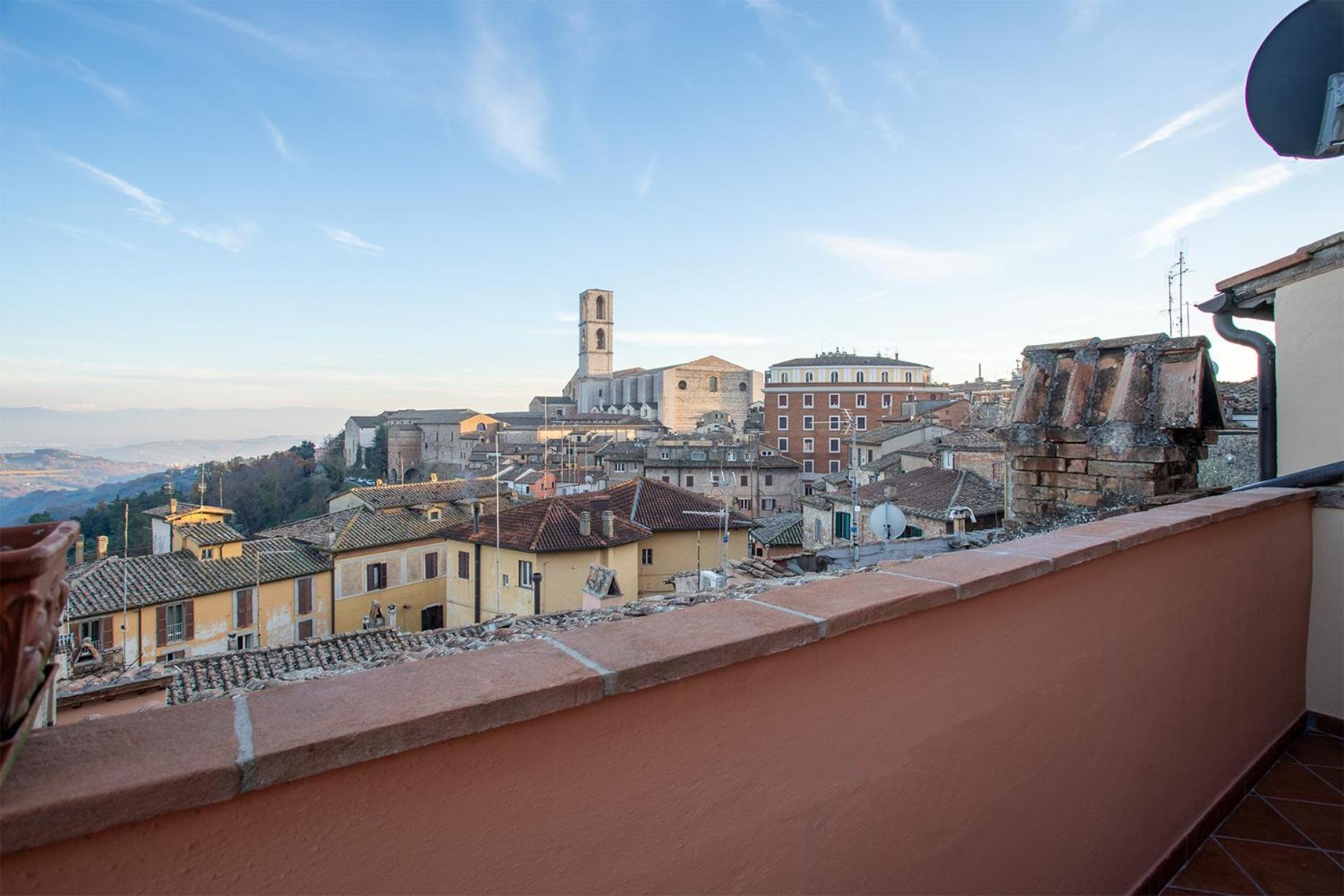 Panoramic Apt - A Due Passi Dal Centro - Italywego Perugia Exterior photo